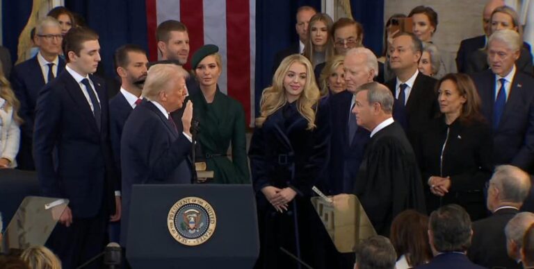 Donald Trump toma protesta como Presidente de Los Estados Unidos.