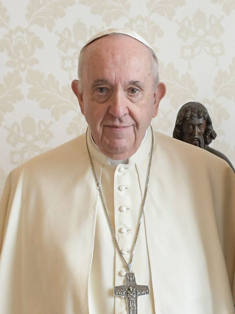 Muere el papa Francisco, el primer latinoamericano en liderar la Iglesia católica.